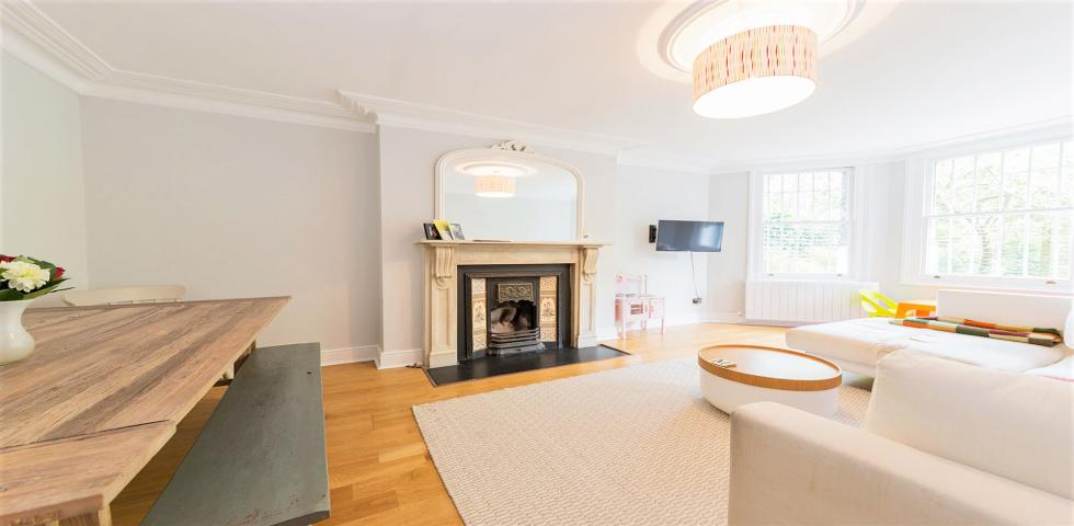 Modern Detached Family Home  Heath Drive, Hampstead 